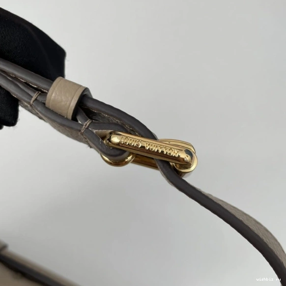 WIS LOUIS VUITTON MÉTIS POCHETTE 0822